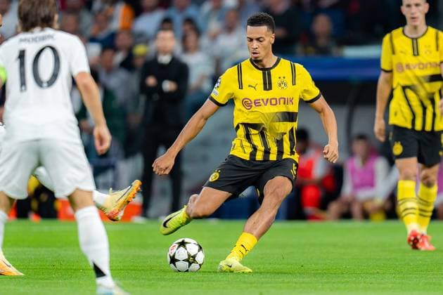 22.10.2024, Real Madrid vs. Borussia Dortmund, UEFA Champions League, 3. Spieltag Felix Nmecha (Borussia Dortmund, 8) Luka Modric (Real Madrid, 10) Copyright: xBahhoxKarax