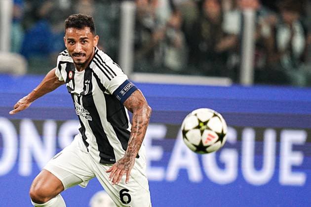 Juventus Danilo during the Uefa Champions League soccer match, between Juventus and Stuttgart at the Allianz Stadium in Turin, north west Italy - Tuesday, October 22, 2024. - Soccer  Copyright: xMarcoxAlpozzi LaPressex