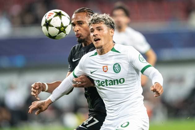 Maximiliano Araujo follows the ball during UEFA Champions league match, Sturm Graz - Sporting CP , 22. october 2024 Copyright: xMICHALxFAJT,ZOSPORTU.SKx DSC_3288