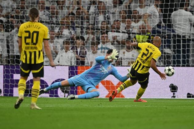 Madrid, Estadio Santiago Bernabeu, 22.10.24, GER, Herren, UEFA Champions League, Saison 2024-2025, Real Madrid - Borussia Dortmund Bild: Donyell MALEN (Dortmund) macht das Tor zum 0:1 Only for editorial use! UEFA regulations prohibit any use of photographs as image sequences and or quasi-video. Spanien