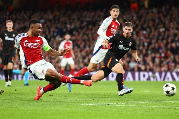 Gabriel Jesus of Arsenal with a shot on goal Arsenal v Shakhtar Donetsk, UEFA Champions League, Group Stage, Football, Emirates Stadium, London, UK, 22 Oct 2024 EDITORIAL USE ONLY No use with unauthorised audio, video, data, fixture lists, club league logos or live services. Online in-match use limited to 120 images, no video emulation. No use in betting, games or single club league player publications. Copyright: xSimonxDael Shutterstockx 14801590z
