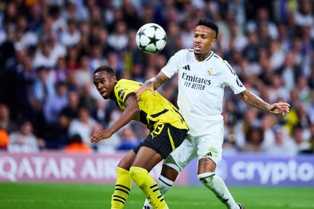 Eder Militao of Real Madrid CF and Jamie Bynoe Gittens of Borussia Dortmund during the UEFA Champions League match between Real Madrid vs Borussia Dortmund at Santiago Bernabeu on October 22, 2024 in Madrid (Photo by: LGM) FOOTBALL : Real Madrid vs Borussia Dortmund - UEFA Ligue des Champions - 22 10 2024 LGM Panoramic 