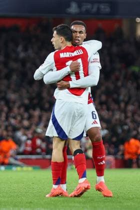 Arsenal FC v FC Shakhtar Donetsk Gabriel Martinelli of Arsenal FC scores a GOAL 1-0 and celebrates during the Arsenal FC v FC Shakhtar Donetsk UEFA Champions League Round 1 match at the Emirates Stadium, London, England, United Kingdom on 22 October 2024 Editorial use only. All images are copyright Every Second Media Limited. No images may be reproduced without prior permission. Copyright: xIMAGO EveryxSecondxMediax ESM-1178-0008
