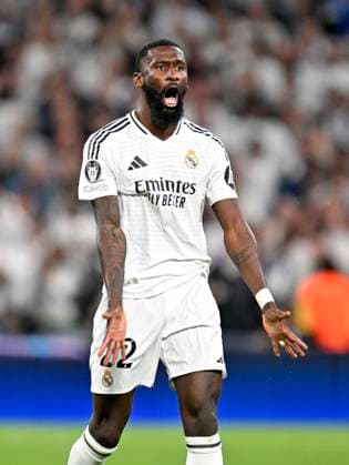 22.10.2024, Fussball UEFA Champions League 2024 2025, 3.Spieltag, Real Madrid - Borussia Dortmund, im Estadio Santiango Bernabeu in Madrid (Spanien), Antonio Rüdiger (Real Madrid) in Rage