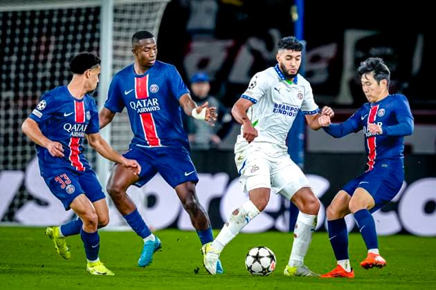 PSV Eindhoven midfielder Ismael saibari, Paris Saint-Germain midfielder Kang-in Lee, during the match Paris - PSV at the Parc des Princes Stadium for the UEFA Champions League - League phase - Matchday 3 season 2023-2024 in PARIS, France on 22 oktober 2024 (photo by Geert van Erven - EYE4images DeFodi Images) not used in POL SRB CRO FRA GBR NED ITA USA Defodi-746_196561