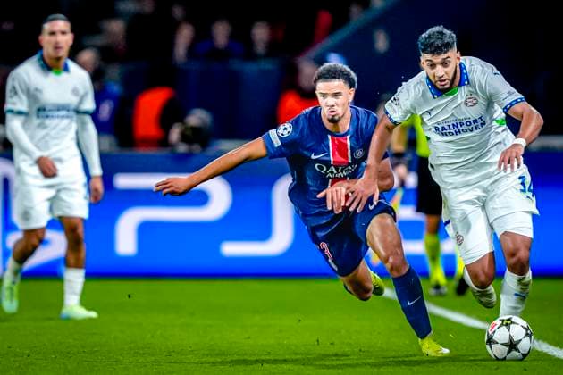 Paris Saint-Germain midfielder Warren Zaire-Emery, PSV Eindhoven midfielder Ismael saibari, during the match Paris - PSV at the Parc des Princes Stadium for the UEFA Champions League - League phase - Matchday 3 season 2023-2024 in PARIS, France on 22 oktober 2024 (photo by Geert van Erven - EYE4images DeFodi Images) not used in POL SRB CRO FRA GBR NED ITA USA Defodi-746_196584