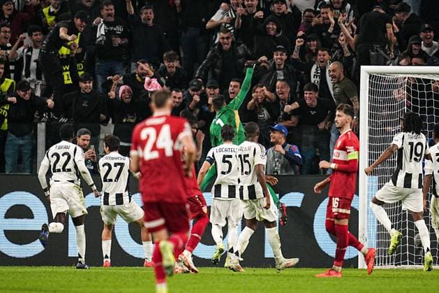 Juventus goalkeeper Mattia Perin reacts after saving a penalty during the Uefa Champions League soccer match, between Juventus and Stuttgart at the Allianz Stadium in Turin, north west Italy - Tuesday, October 22, 2024. - Soccer  Copyright: xMarcoxAlpozzi LaPressex