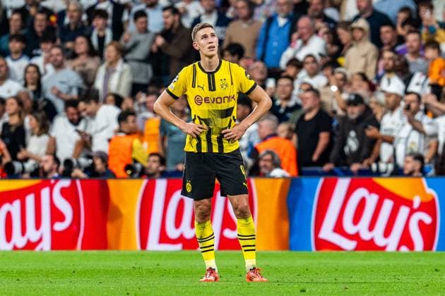 22.10.2024, Real Madrid vs. Borussia Dortmund, UEFA Champions League, 3. Spieltag Nico Schlotterbeck (Borussia Dortmund, 4) ist traurig über das Tor zum 4:2 durch Vinicius Junior (Real Madrid, 7) Copyright: xBahhoxKarax
