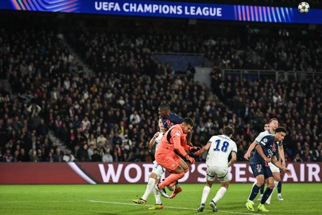 Champions League PSG vs PSV Eindhoven FA Paris Saint-Germain’s forward Ousmane Dembele kicks the ball during the UEFA Champions League football match between Paris Saint-Germain and PSV Eindhoven at the Parc des Princes Stadium in Paris on October 22, 2024. Photo by Firas Abdullah ABACAPRESS.COM Paris Ile-de-France France  Copyright: xAbdullahxFiras ABACAx