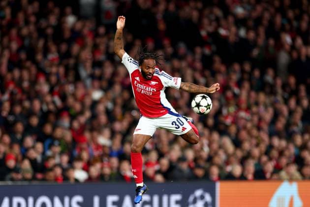 Sport Bilder des Tages Raheem Sterling of Arsenal - Arsenal v Shakhtar Donetsk, UEFA Champions League, Emirates Stadium, London, UK - 22nd October 2024 Arsenal v Shakhtar Donetsk, UEFA Champions League, Group Stage, Football, Emirates Stadium, London, UK - 22 Oct 2024 EDITORIAL USE ONLY No use with unauthorised audio, video, data, fixture lists, club league logos or live services. Online in-match use limited to 120 images, no video emulation. No use in betting, games or single club league player publications.  Copyright: xMDI Shutterstockx 14805154m