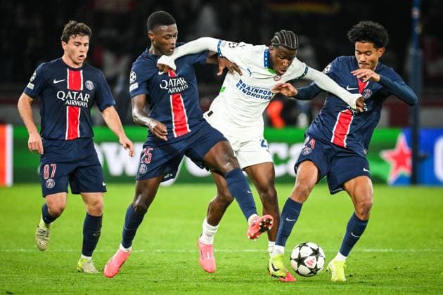 October 22, 2024, Paris, France, France: Joao NEVES of PSG, Nuno MENDES of PSG, Isaac BABADI of PSV Eindhoven and Senny MAYULU of PSG during the UEFA Champions League, League Phase MD3 match between Paris Saint-Germain and PSV Eindhoven at Parc des Princes Stadium on October 22, 2024 in Paris, France. Paris France - ZUMAm308 20241022_zsp_m308_017 Copyright: xMatthieuxMirvillex