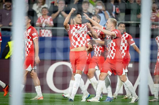 Juan Pedro Ramirez (Girona FC) celebrates after scoring his team s goal with team mates during a UEFA Champions League match between Girona FC and Slovan Bratislava at Estadi Municipal de Montilivi in Girona, Girona, Spain, on October 22 2024. Photo by Felipe Mondino Copyright: x@FELIPExMONDINOx
