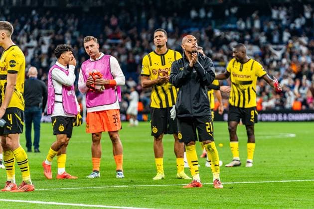 22.10.2024, Real Madrid vs. Borussia Dortmund, UEFA Champions League, 3. Spieltag Enttäusschung nach Abpfiff bei den Dortmundern vor den eigenen Fans Donyell Malen (Borussia Dortmund, 21) Felix Nmecha (Borussia Dortmund, 8) Serhou Guirassy (Borussia Dortmund, 9) Copyright: xBahhoxKarax