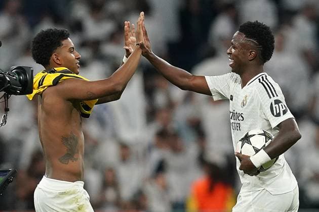 Champions League - Real Madrid v Borussia Dortmund Real Madrid CF s Rodrygo Goes (l) and Vinicius Junior celebrate the victory in Champions League match Real Madrid v Borussia Dortmund on October 22, 2024 in Madrid, Spain. Photo by Acero AlterPhotos ABACAPRESS.COM Madrid Spain  Copyright: xAcero AlterPhotos ABACAx
