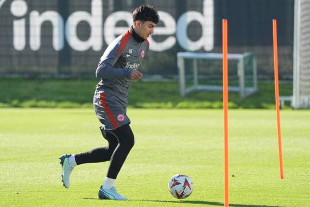 Can Uzun (Eintracht Frankfurt, 20) - Frankfurt 23.10.2024: Eintracht Frankfurt Abschlusstraining vor der Europa League gegen Riga, Deutsche Bank Park, UEFA Europa League