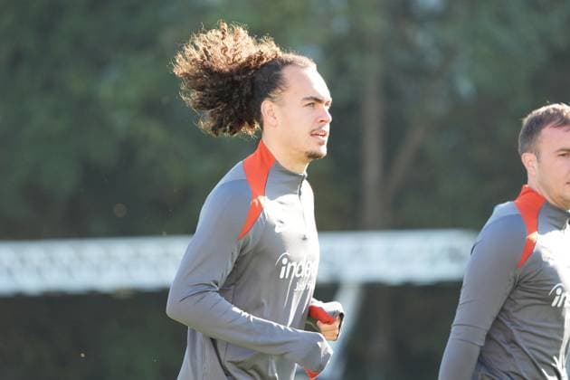 Arthur Theate (Eintracht Frankfurt, 03) - Frankfurt 23.10.2024: Eintracht Frankfurt Abschlusstraining vor der Europa League gegen Riga, Deutsche Bank Park, UEFA Europa League