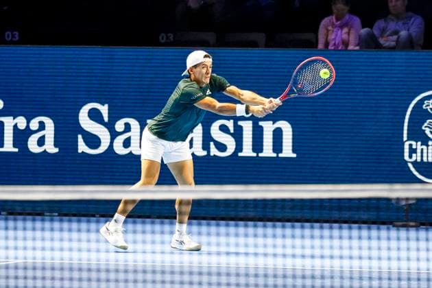 Sebastian Baez (ARG) , Tennis, Swiss Indoors ATP, Tennis Herren World Tour 500), 1 16 Finals Einzel, 2024, Felix Auger-Aliassime (CAN) vs. Sebastian Baez (ARG), 23.10.2024, St. Jakobshalle, Basel, Schweiz Basel St. Jakobshalle BS Schweiz Copyright: xGrantxHubbsx