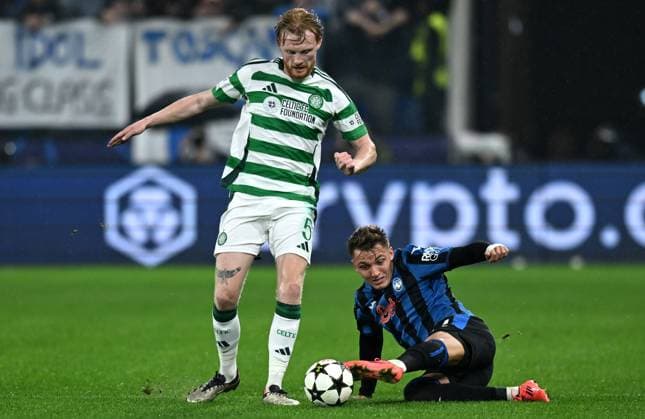 Db Bergamo 23 10 2024 - Champions League Atalanta-Celtic foto Daniele Buffa Image nella foto: Liam Scales-Mateo Retegui 