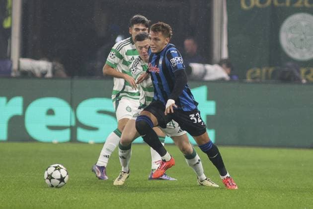 Mateo Retegui of Atalanta BC play the ball during Atalanta BC vs Celtic FC, 3Ã‚Â° round of Chanpions League 2024-25, game at Gewiss stadium in Bergamo (BG), Italy, on October 23, 2024.  Copyright: xDavidexCasentini IPAxSportx xipax xx IPA_50883367 IPA_Agency_IPA50883367