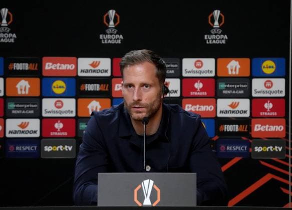 PRT, UEFA Europa League, FC Porto vs Hoffenheim 23.10.2024, Estadio Do Dragao, Porto, PRT, UEFA Europa League, FC Porto vs Hoffenheim , im Bild Pressekonferenz mit Torwart Oliver Baumann (Hoffenheim)