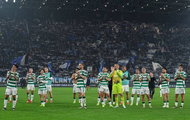 Celtic players applaud the fans at full-time Atalanta v Celtic, UEFA Champions League, Group Stage, Football, Gewiss Stadium, Bergamo, Italy, 23 Oct 2024 EDITORIAL USE ONLY No use with unauthorised audio, video, data, fixture lists, club league logos or live services. Online in-match use limited to 120 images, no video emulation. No use in betting, games or single club league player publications.  Copyright: xMarcoxCanoniero Shutterstockx 14801628by