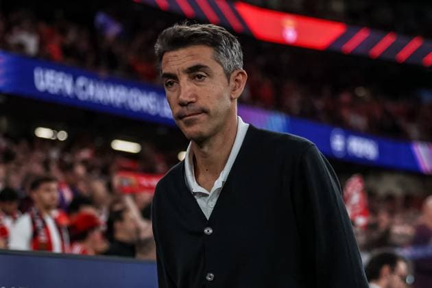 Lisbon, Portugal, October 23rd, 2024: Bruno Lage SL Benfica coach in action during the UEFA Champions League football match between SL Benfica vs Feyenoord at Estadio da Luz, Lisbon on October 23, 2024 (Joao Bravo SPP) Copyright: xJoaoxBravoxx xSPPx spp-en-JoBr-JBF-3516