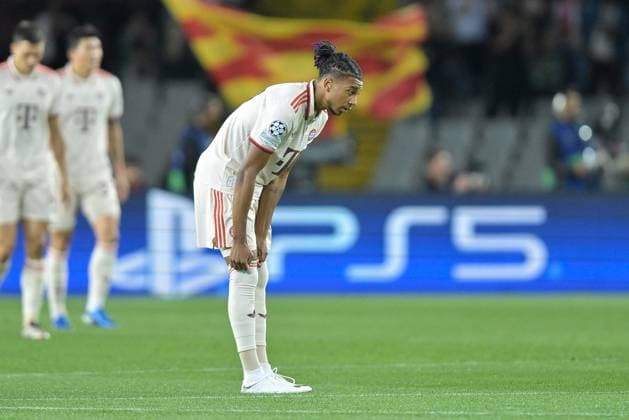 enttaeuschung bei Michael Olise 17 (FC Bayern Muenchen) nach dem Tor zum 1:0, FC Barcelona, Barca vs. FC Bayern Muenchen, Champions League, Fussball, 3. Spieltag, 23.10.2024 Barcelona Katalonien Spanien