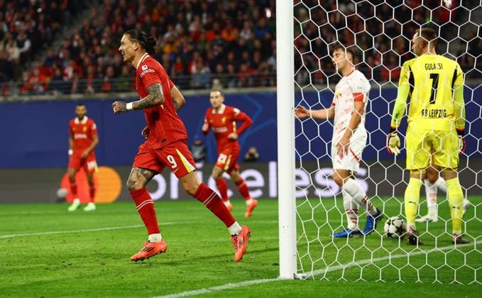 Darwin Nunez of Liverpool celebrates scoring a goal to make the score 0-1 RB Leipzig v Liverpool, UEFA Champions League, Group Stage, Football, Red Bull Arena, Leipzig, Germany, 23 Oct 2024 EDITORIAL USE ONLY No use with unauthorised audio, video, data, fixture lists, club league logos or live services. Online in-match use limited to 120 images, no video emulation. No use in betting, games or single club league player publications. Copyright: xKieranxMcManus Shutterstockx 14801646v
