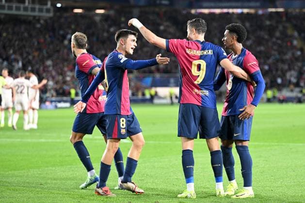 Barcelona, Estadi Olimpic Lluis Companys, 23.10.24, GER, Herren, UEFA Champions League, Saison 2024-2025, FC Barcelona, Barca - FC Bayern Muenchen Bild: Robert LEWANDOWSKI (Barcelona) jubelt nach seinem Tor zum 2:1 Only for editorial use! UEFA regulations prohibit any use of photographs as image sequences and or quasi-video. Katalonien Spanien
