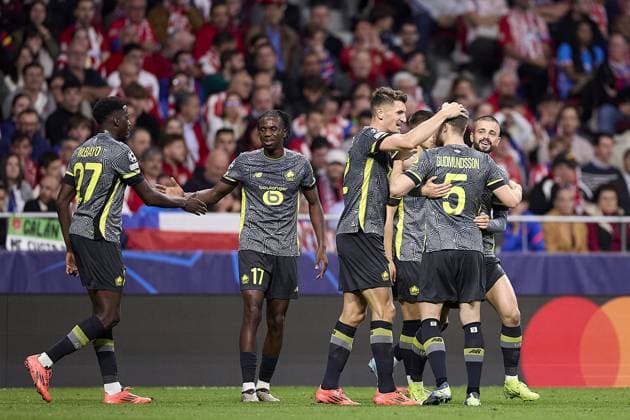 Edon Zhegrova of Lille OSC celebrates with his team mates after scoring his team s first goal during the UEFA Champions League match between Atletico de Madrid v LSCO Lille at Riyadh Air Metropolitano Stadium on October 23, 2024 in Madrid (Photo by: LGM) FOOTBALL : Atletico de Madrid vs LSCO Lille - UEFA Ligue des Champions - 23 10 2024 LGM Panoramic 