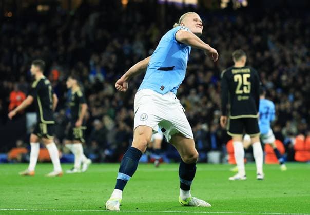 Erling Haaland of Manchester City celebrates scoring a goal to make it 4-0 Manchester City v Sparta Praha, UEFA Champions League, Group Stage, Football, Etihad Stadium, Manchester, UK, 23 Oct 2024 EDITORIAL USE ONLY No use with unauthorised audio, video, data, fixture lists, club league logos or live services. Online in-match use limited to 120 images, no video emulation. No use in betting, games or single club league player publications.  Copyright: xMattxWest Shutterstockx 14801642an