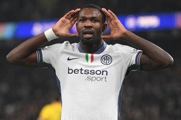 23.10.2024, Bern, Stadion Wankdorf, Uefa Champions League: BSC Young Boys - Inter Mailand, 9 Marcus Thuram (Milan) celebrates his goal to make it 0:1. Bern Stadion Wankdorf Bern Switzerland Copyright: xJustPictures.ch ManuelxWinterbergerx jp-de-MaWi-MWI_2865A
