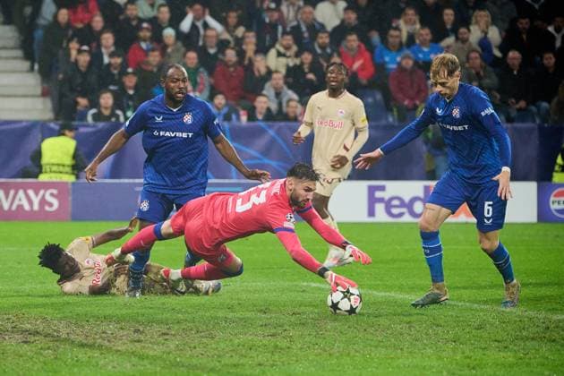 Salzburg, Österreich 23. Oktober 2024: Champions League - 2024 2025 - RB Salzburg vs. GNK Dinamo Zagreb Im Bild: Torwart Ivan Nevistic (Dinamo Zagreb) Red Bull Arena Copyright: xFotostandx xWassmuthx