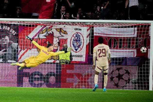 Salzburg, Österreich 23. Oktober 2024: Champions League - 2024 2025 - RB Salzburg vs. GNK Dinamo Zagreb Im Bild: Torwart Janis Blaswich (RB) Red Bull Arena Copyright: xFotostandx xWassmuthx