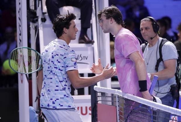 TENNIS - ATP, Tennis Herren Erste Bank Open VIENNA,AUSTRIA,24.OCT.24 - TENNIS - ATP World Tour, Erste Bank Open. Image shows Luciano Darderi (ITA) and Jack Draper (GBR).  GEPAxpictures xWalterxLuger