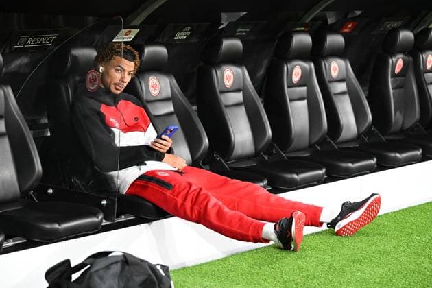 24.10.2024, xsltx, Fussball UEFA Europa League, Eintracht Frankfurt - Rigas Futbola Skola emspor, v.l. Platzbegehung vor dem Spiel Hugo Ekitike (Eintracht Frankfurt) (DFL DFB REGULATIONS PROHIBIT ANY USE OF PHOTOGRAPHS as IMAGE SEQUENCES and or QUASI-VIDEO) Frankfurt am Main
