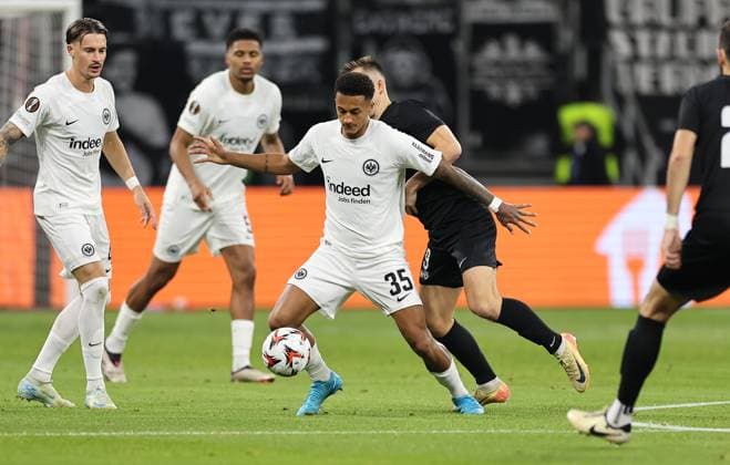 24.10.2024, Fussball UEFA Europa League, Eintracht Frankfurt - FC Riga FS RFS, emonline, emspor, v.l., Tuta Lucas Silva Melo (Eintracht Frankfurt), Janus Ikaunieks (FK RFS) DFL DFB REGULATIONS PROHIBIT ANY USE OF PHOTOGRAPHS AS IMAGE SEQUENCES AND OR QUASI-VIDEO. xdcx Copyright: HMBxMedia