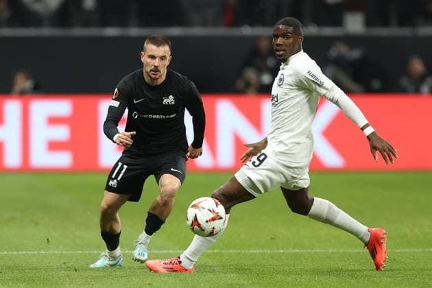 2024.10.24 UEFA Europa League phase Matchday 3 Eintracht Frankfurt - Rigas FS v.l., Roberts SavaÄ¼nieks (Rigas FS), Niels Nkounkou (Eintracht Frankfurt), Zweikampf, Action, Aktion, Battles for the Ball (DFL DFB REGULATIONS PROHIBIT ANY USE OF PHOTOGRAPHS as IMAGE SEQUENCES and or QUASI-VIDEO) Copyright: JoaquimxFerreira