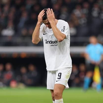 24.10.2024, Fussball UEFA Europa League, Eintracht Frankfurt - FC Riga FS RFS, emonline, emspor, v.l., Igor Matanovic (Eintracht Frankfurt) enttaeuscht, enttaeuscht schauend, dissapointed, traurig, frustiert, frust, gefrustet DFL DFB REGULATIONS PROHIBIT ANY USE OF PHOTOGRAPHS AS IMAGE SEQUENCES AND OR QUASI-VIDEO. xdcx Copyright: HMBxMedia