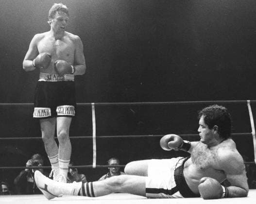 KÖPENHAMN 19850309 : Anders Lillen Eklund, Europamästare efter segern mot Steffen Tangstad. KÖPENHAMN DANMARK Boxning x8514x *** KÖPENHAMN 19850309 Anders Lillen Eklund, European Champion after his victory against Steffen Tangstad KÖPENHAMN DENMARK Boxing x8514x  Copyright: xULFxRYDx xKVPx xTTx LILLEN EKLUND xx *** KÖPENHAMN 19850309 Anders Lillen Eklund, European Champion after his victory against Steffen Tangstad KÖPENHAMN DENMARK Boxing x8514x KÖPENHAMN 19850309 Anders Lillen Eklund, European Champion after his victory against Steffen Tangstad KÖPENHAMN DENMARK Boxing x8514x  Copyright xULFxRYDx xKVPx xTTx LILLEN EKLUND xx  Copyright: xIMAGO ULFxRYDx xKVPx xTTx imago images 0768720919
