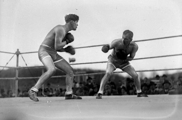 Göteborg - 1942-05-14 - Boxning - okänt var - *** Local Caption *** GT Lada 1942-maj-01 KAMERAREPORTAGE x2524x *** Gothenburg 1942 05 14 Boxing unknown where Local Caption GT Lada 1942 May 01 KAMERAREPORTAGE x2524x  Copyright: xKamerareportage TTx xx *** Gothenburg 1942 05 14 Boxing unknown where Local Caption GT Lada 1942 May 01 KAMERAREPORTAGE x2524x Gothenburg 1942 05 14 Boxing unknown where Local Caption GT Lada 1942 May 01 KAMERAREPORTAGE x2524x  Copyright xKamerareportage TTx xx  Copyright: xIMAGO Kamerareportage TTx imago images 0769169745
