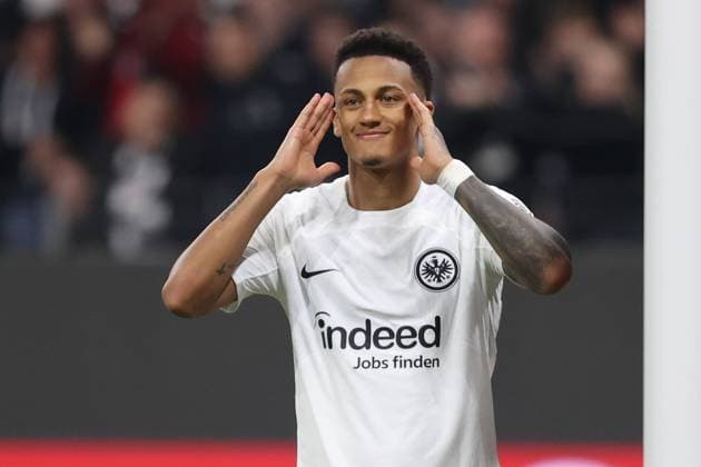 2024.10.24 UEFA Europa League phase Matchday 3 Eintracht Frankfurt - Rigas FS v.l., Lucas Tuta-Silva Melo (Eintracht Frankfurt) enttaeuscht, enttaeuscht schauend, dissapointed, traurig, frustiert, frust, gefrustet (DFL DFB REGULATIONS PROHIBIT ANY USE OF PHOTOGRAPHS as IMAGE SEQUENCES and or QUASI-VIDEO) Copyright: JoaquimxFerreira