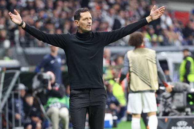 UEFA Europa League - Eintracht Frankfurt - Rigas FS am 24.10.2024 im Deutsche Bank Park in Frankfurt Trainer Dino Toppmöller Toppmoeller Toppmoller (Frankfurt) gestikuliert