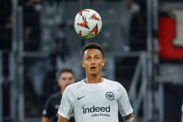 Tuta (Eintracht Frankfurt, 35) am Ball , Fussball, UEFA Europa League, 3. Spieltag, 2024 2025, Eintracht Frankfurt vs. Rigas Futbola Skola, 24.10.2024, Frankfurt Stadion, Frankfurt am Main, Deutschland Frankfurt am Main Frankfurt Stadion Hessen Deutschland Copyright: xGrantxHubbsx