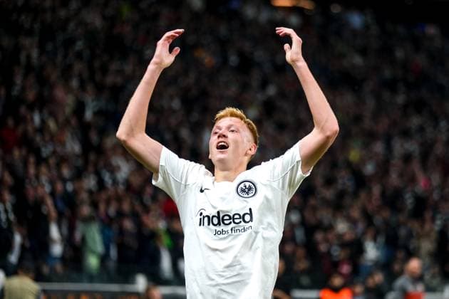 Hugo Larsson (Eintracht Frankfurt, 16) bejubelt das Tor zum 1:0, GER, Eintracht Frankfurt vs. Rigas FS, Fussball, UEFA Europa League, 3. Spieltag, Spielzeit 2024 25, 24.10.2024. GER, Eintracht Frankfurt vs. Rigas FS, Fussball, UEFA Europa League, 3. Spieltag, Spielzeit 2024 25, 24.10.2024. Frankfurt Copyright: xEibner-Pressefoto FlorianxWieganx EP_FWD