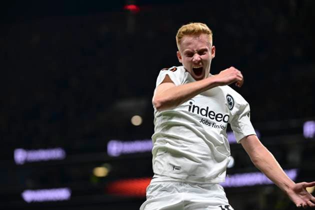 Torjubel zum 1:0 durch Hugo Larsson 16 (Eintracht Frankfurt), Eintracht Frankfurt vs. Riga FS, Europa League, 1. Runde, 24.10.2024 Frankfurt Hessen Deutschland
