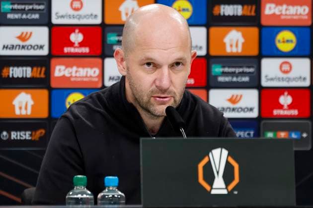 Viktors Morozs (Rigas Futbola Skola, Trainer) bei der Pressekonferenz , Fussball, UEFA Europa League, 3. Spieltag, 2024 2025, Eintracht Frankfurt vs. Rigas Futbola Skola, 24.10.2024, Frankfurt Stadion, Frankfurt am Main, Deutschland Frankfurt am Main Frankfurt Stadion Hessen Deutschland Copyright: xGrantxHubbsx