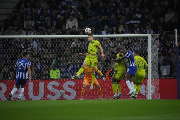 PRT, UEFA Europa League, FC Porto vs Hoffenheim 24.10.2024, Estadio Do Dragao, Porto, PRT, UEFA Europa League, FC Porto vs Hoffenheim , im Bild Arthur Chaves (Hoffenheim) Porto Estadio Do Dragao Portugal