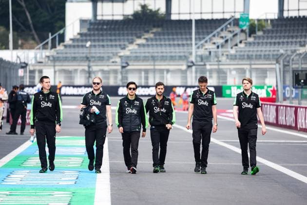 ZHOU Guanyu (chi), Stake F1 Team Kick Sauber C44, portrait during the Formula 1 Gran Premio de la Ciudad de Mexico 2024, 20th round of the 2024 Formula One World Championship, WM, Weltmeisterschaft from October 25 to 27, 2024 on the Autodromo Hermanos Rodriguez, in Mexico City, Mexico - F1 - MEXICO CITY GRAND PRIX 2024 DPPI Panoramic  241024_R20_MESSICO_DP_FG005407