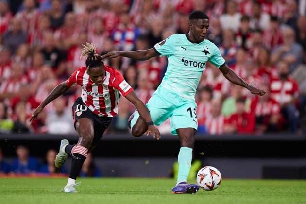 October 24, 2024, Bilbao, Vizcaya, SPAIN: Nico Williams of Athletic Club competes for the ball with Oscar Murphy Dorley of SK Slavia Prague during the Europa League match between Athletic Club and SK Slavia Prague at San Mames on October 24, 2024, in Bilbao, Spain. Bilbao SPAIN - ZUMAa181 20241024_zaa_a181_214 Copyright: xRicardoxLarreinax